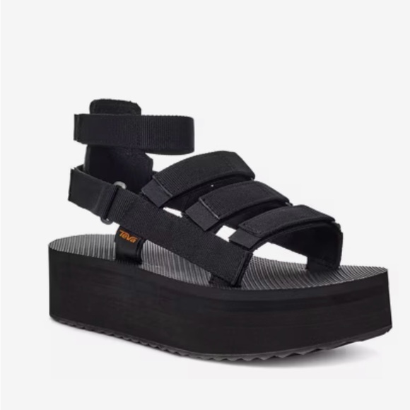 Teva Women's Flatform Mevia Platform Sandals. Size 6 - Picture 2 of 5